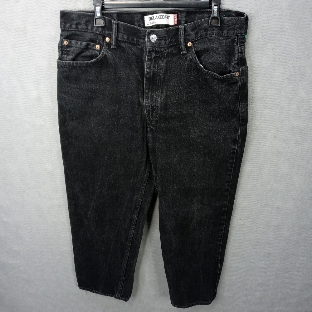 Levi's 550 men's relaxed fit black jeans. Sz 36x30. Rise. 12". 422 201pem
